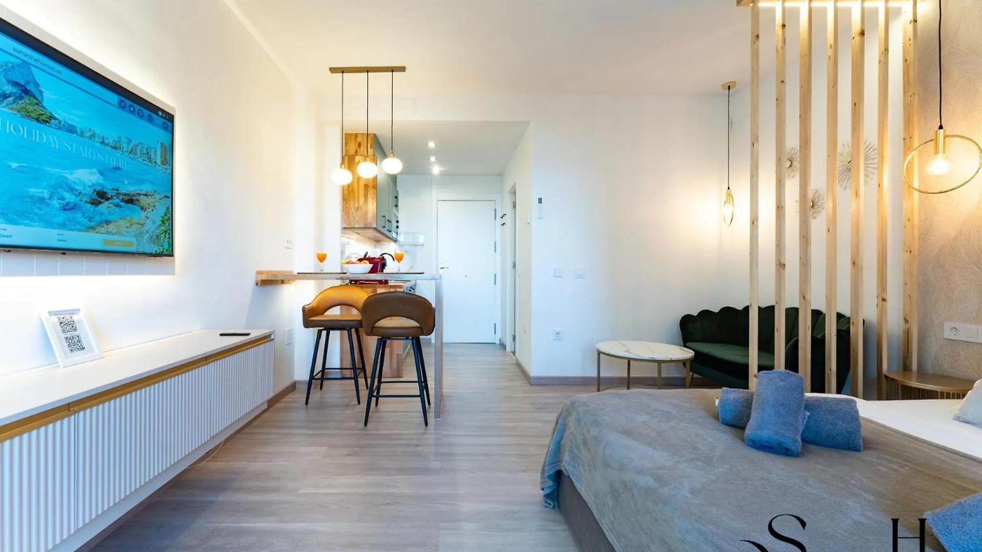 Seaview Beachfront Studio With Aqua Park & Balcony Benalmádena Διαμέρισμα