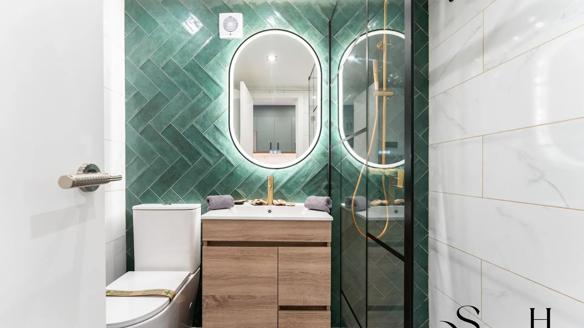 Διαμέρισμα Seaview Beachfront Studio With Aqua Park & Balcony Benalmádena