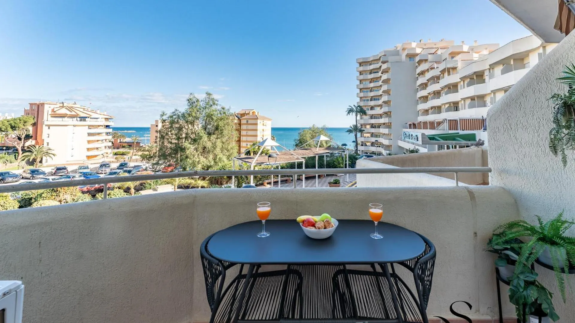 Seaview Beachfront Studio With Aqua Park & Balcony Benalmadena 0*,