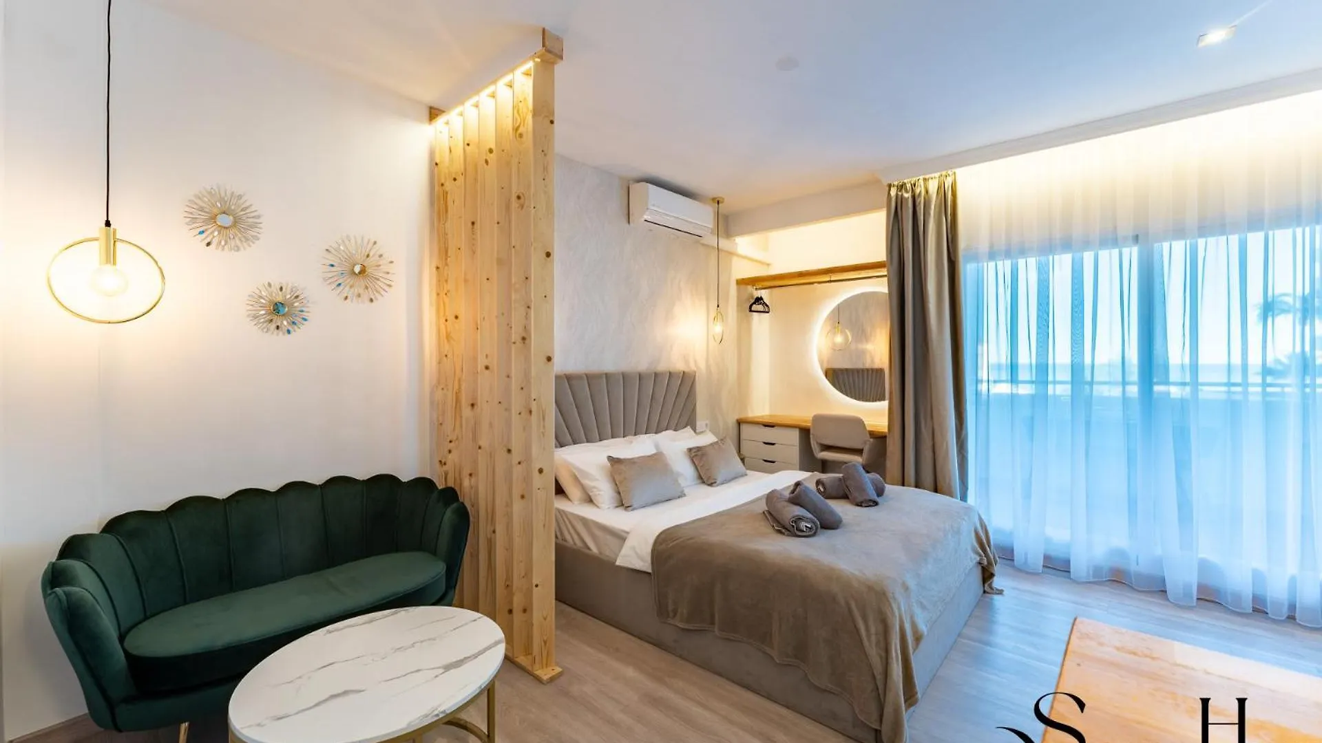 Seaview Beachfront Studio With Aqua Park & Balcony Benalmadena Apartment