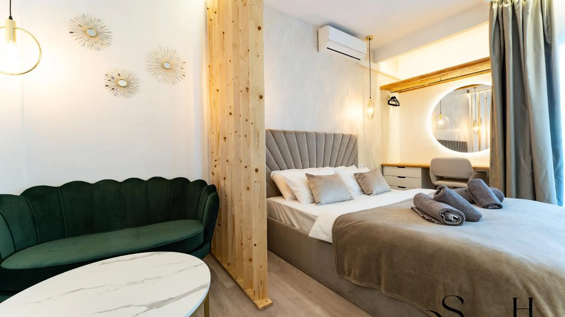 Seaview Beachfront Studio With Aqua Park & Balcony Benalmadena Apartment